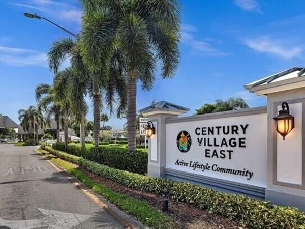 296 Grantham F, Unit F, Deerfield Beach, FL 33442