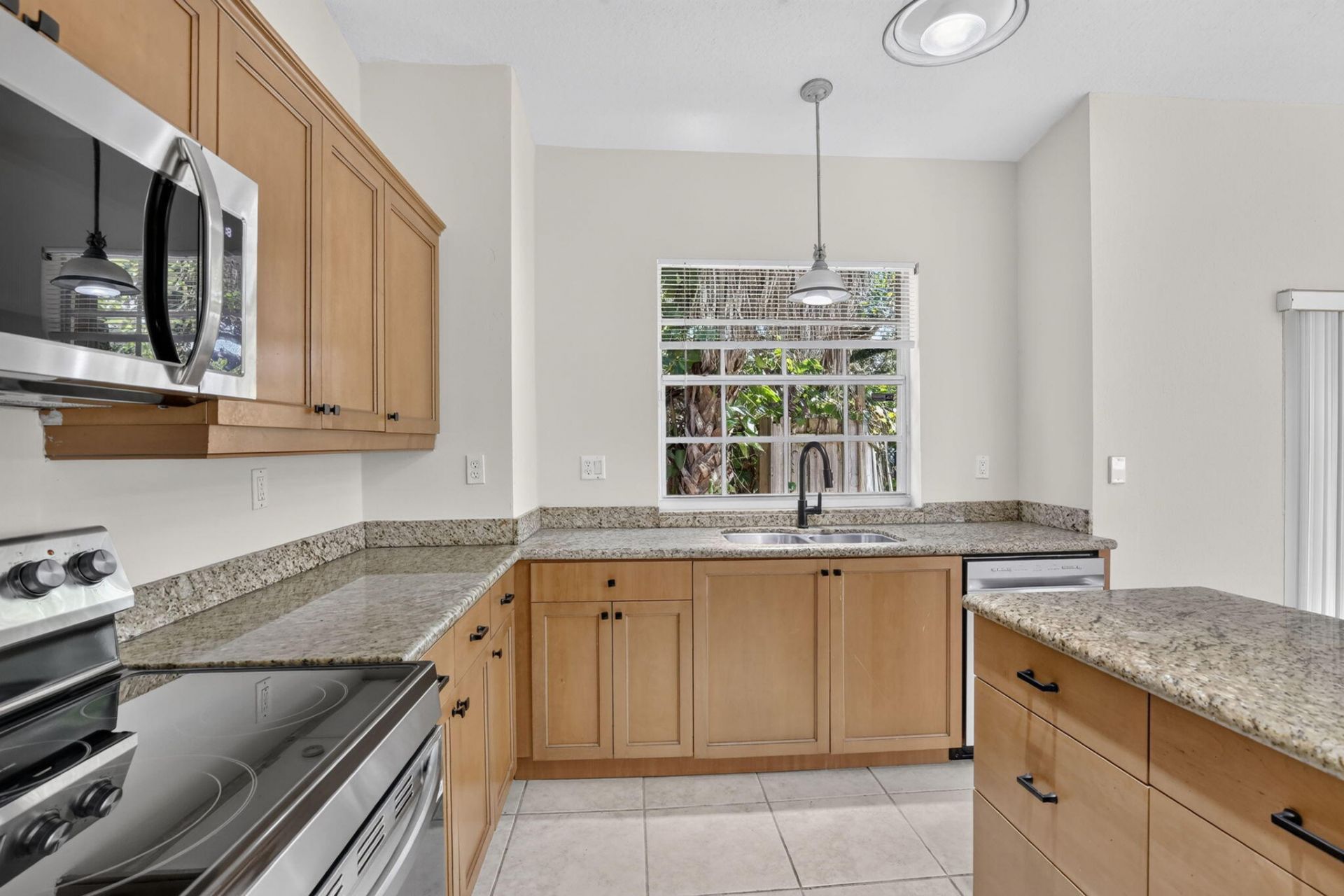 1445 SW 11th Place, Fort Lauderdale, FL 33315 Photo