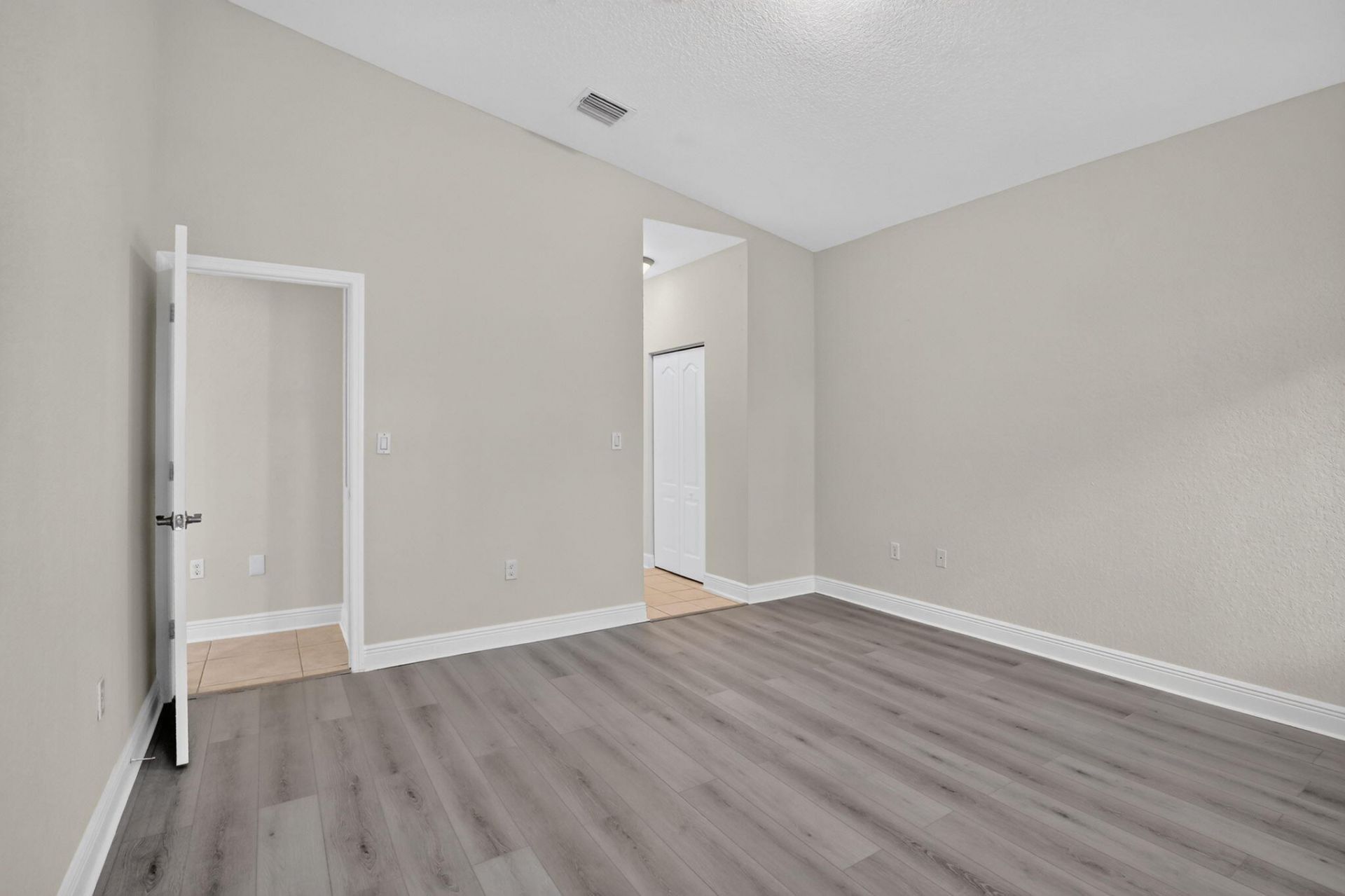 1445 SW 11th Place, Fort Lauderdale, FL 33315 Photo