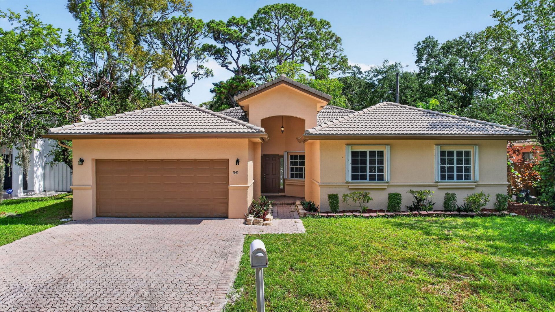 1445 SW 11th Place, Fort Lauderdale, FL 33315 Photo