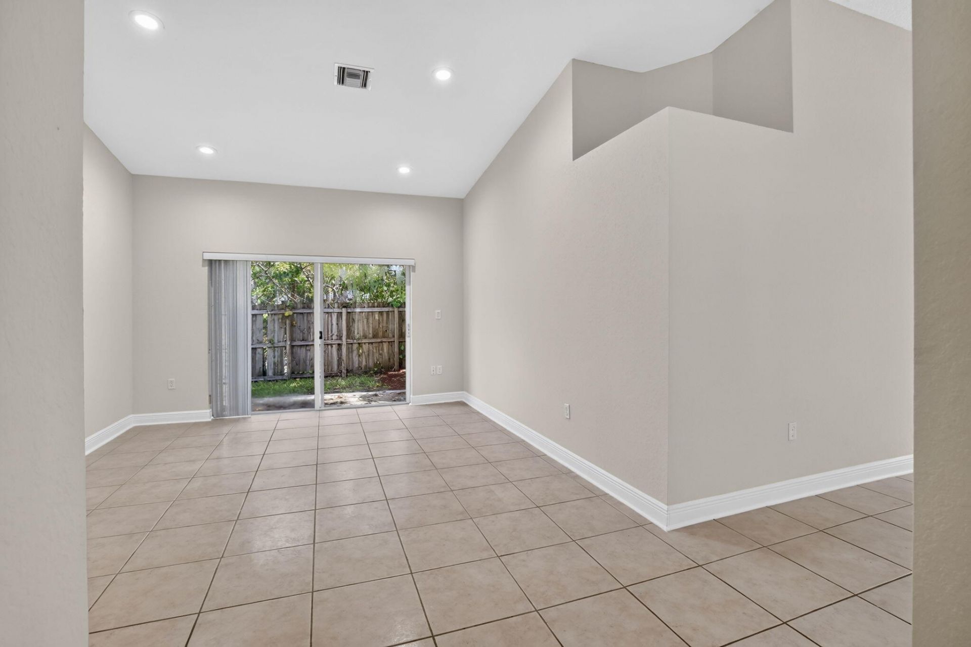 1445 SW 11th Place, Fort Lauderdale, FL 33315 Photo
