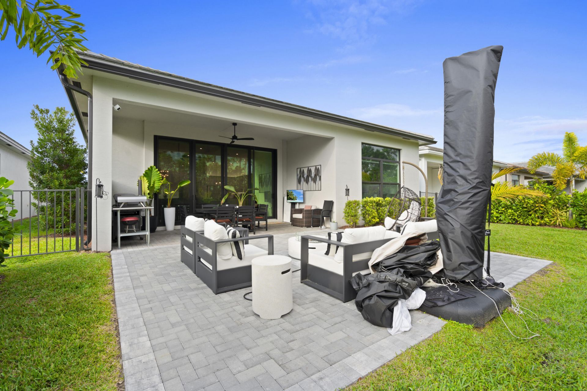 2133 SE Mosaic Boulevard, Port Saint Lucie, FL 34984 Photo