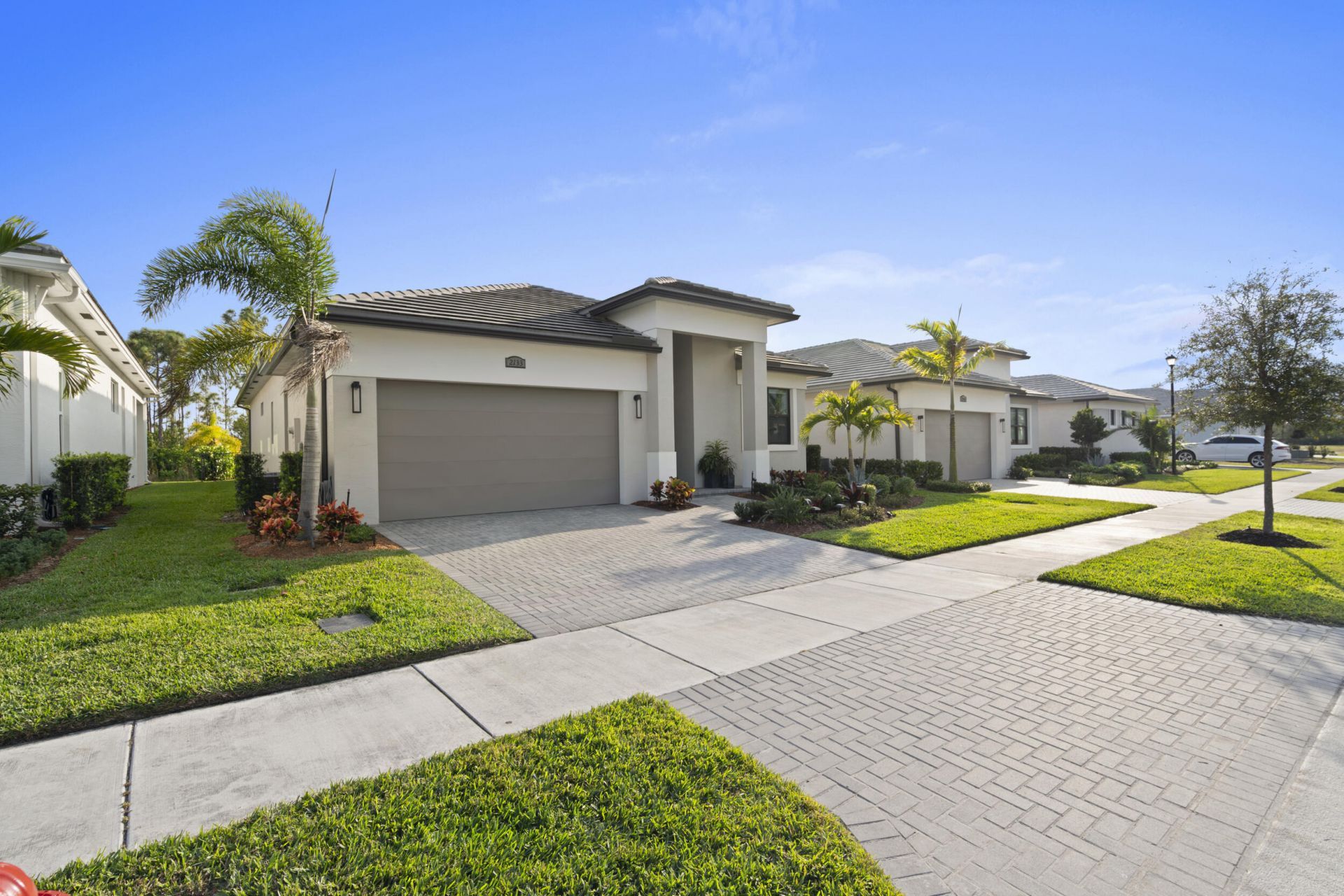 2133 SE Mosaic Boulevard, Port Saint Lucie, FL 34984 Photo