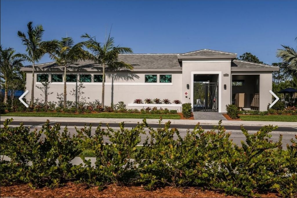 2133 SE Mosaic Boulevard, Port Saint Lucie, FL 34984 Photo