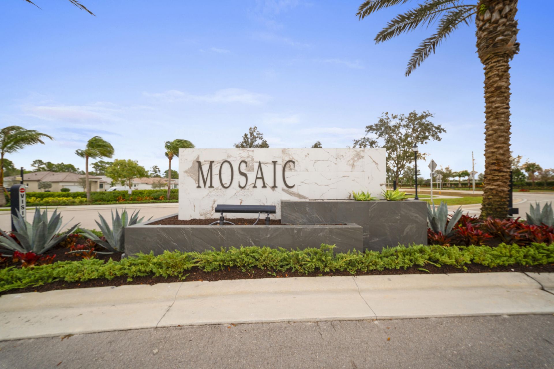 2133 SE Mosaic Boulevard, Port Saint Lucie, FL 34984 Photo