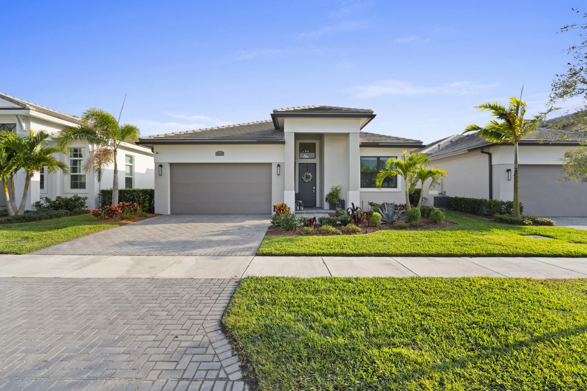 2133 SE Mosaic Boulevard, Port Saint Lucie, FL 34984 Photo