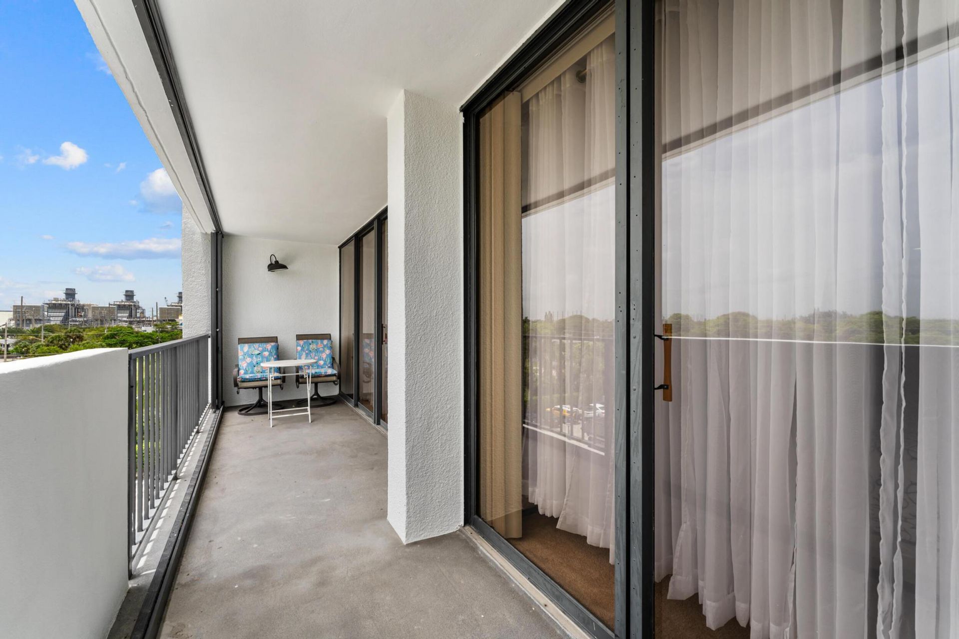 5600 N Flagler Drive, Unit 402, West Palm Beach, FL 33407 Photo