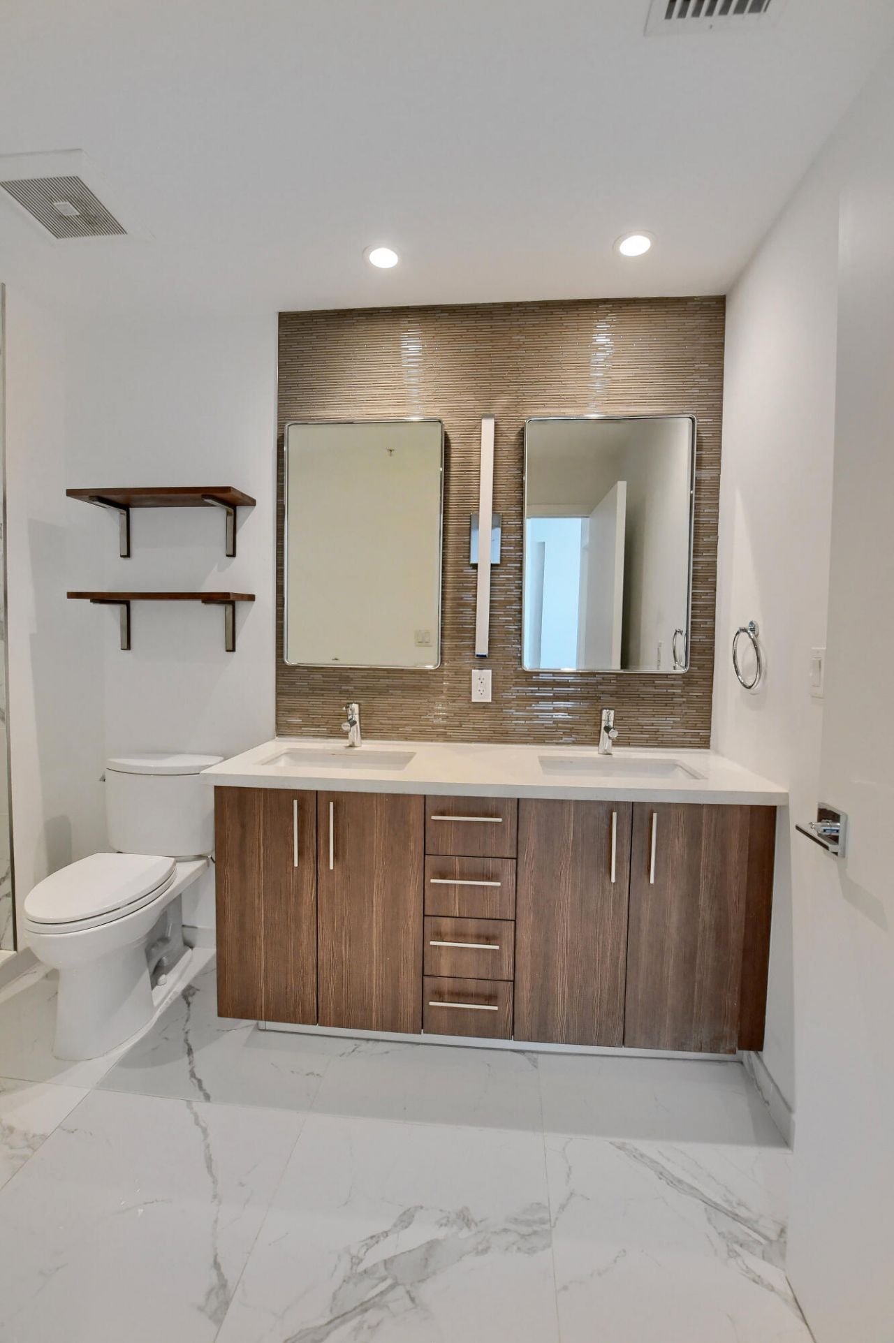 236 SE 5th Avenue, Unit 205, Delray Beach, FL 33483 Photo