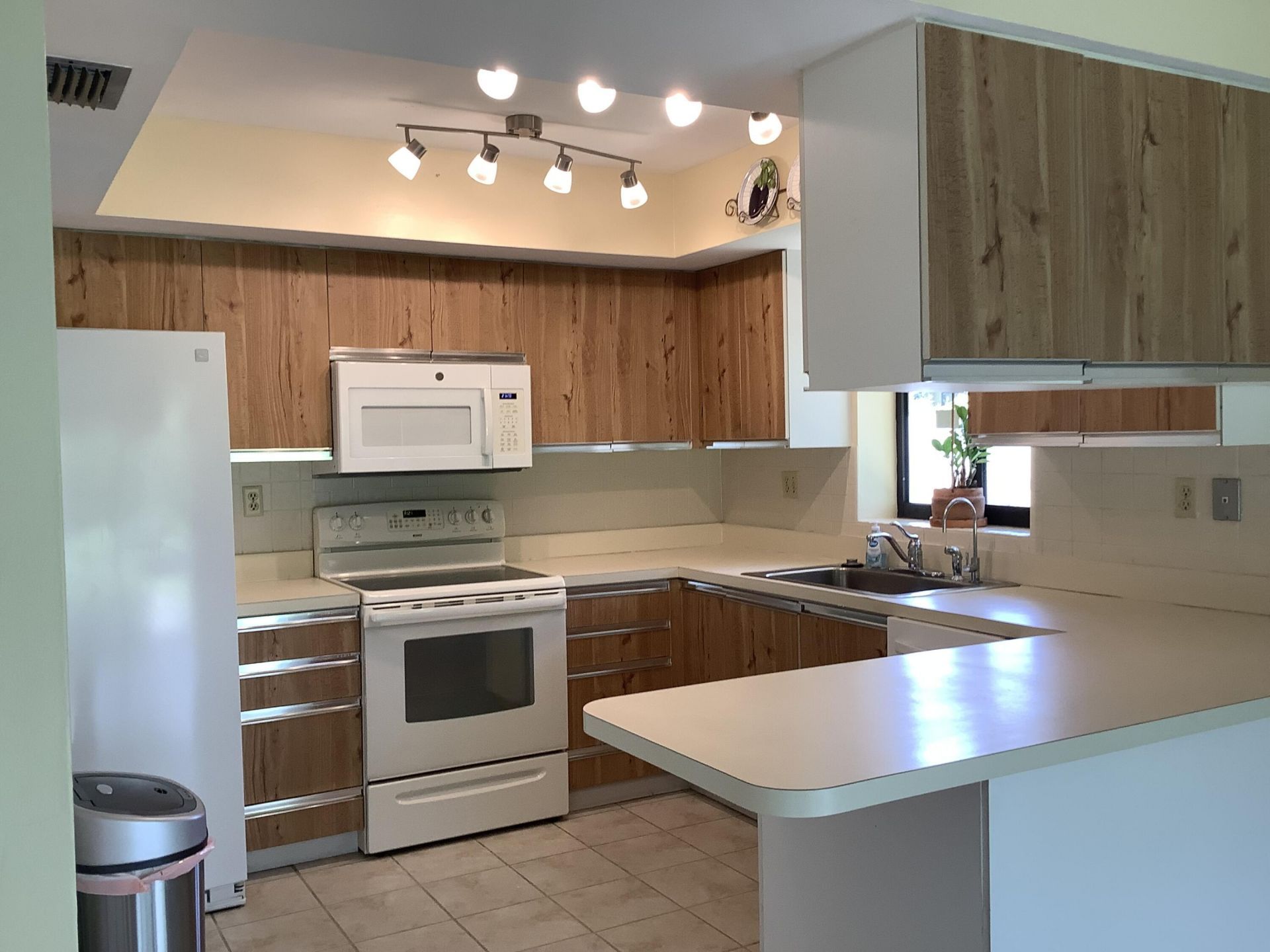 458 SW 29th Avenue, Delray Beach, FL 33445 Photo