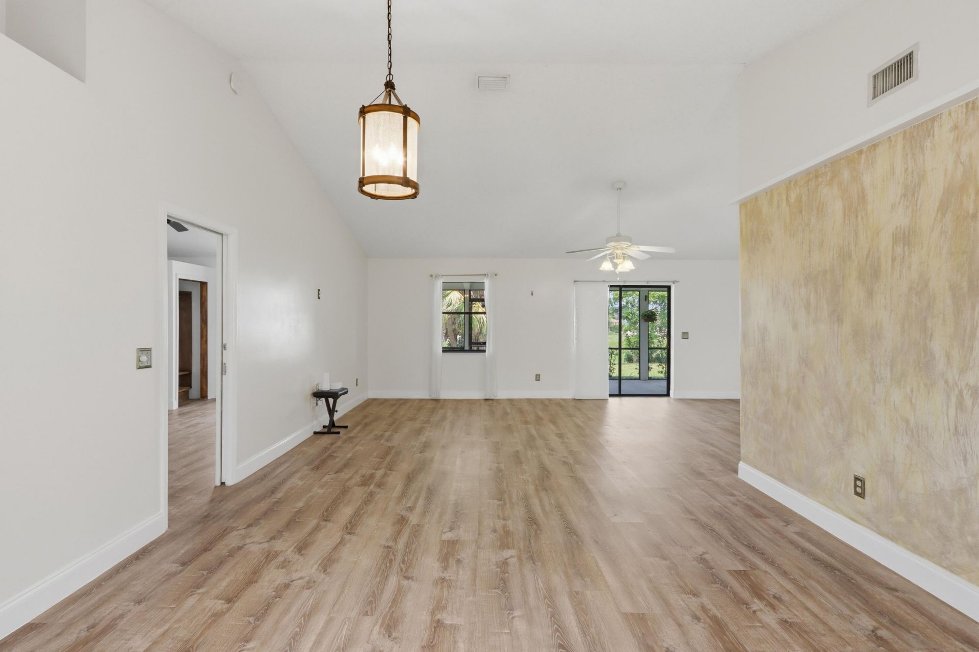 383 SE Whitmore Drive, Port Saint Lucie, FL 34984 Photo