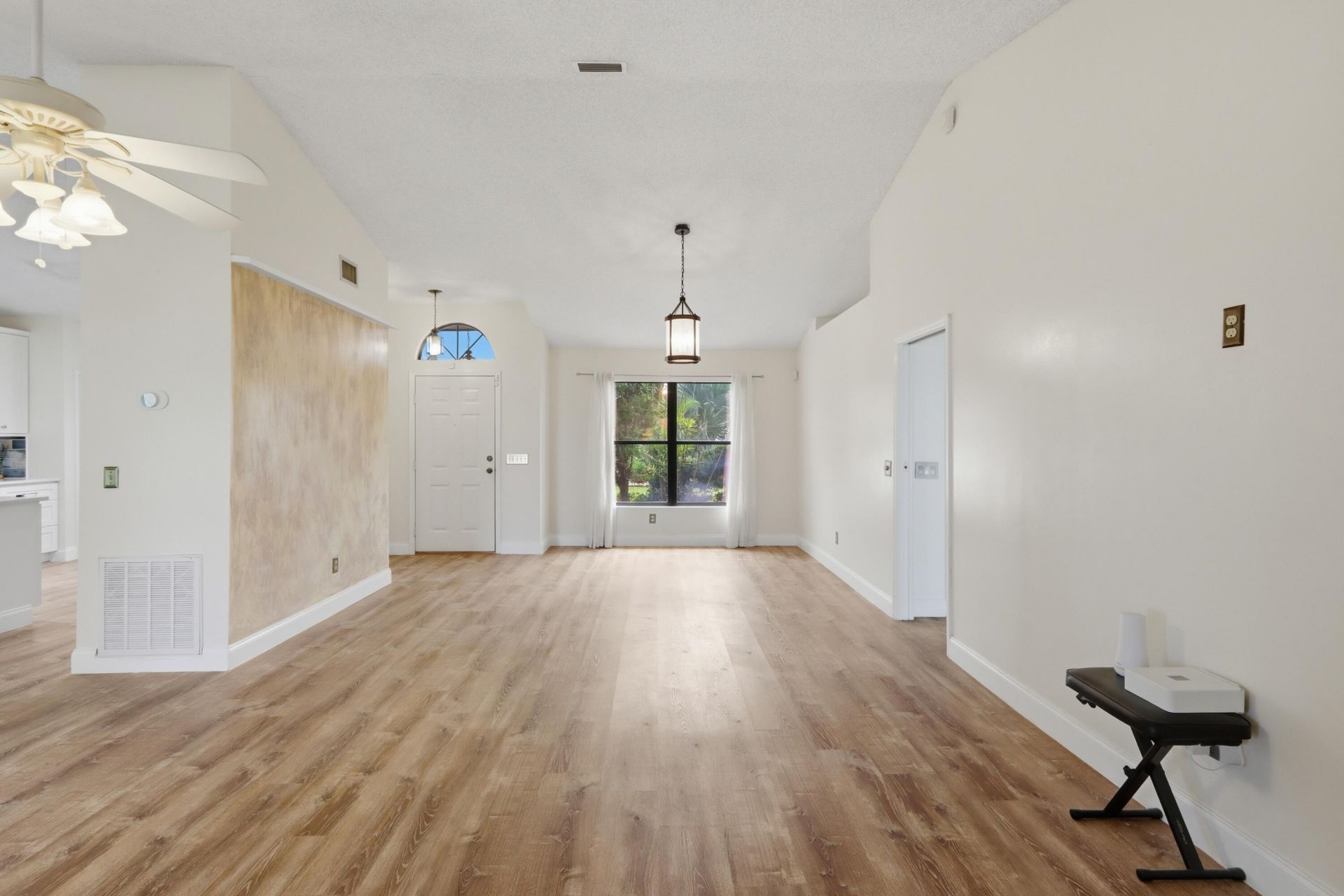 383 SE Whitmore Drive, Port Saint Lucie, FL 34984 Photo