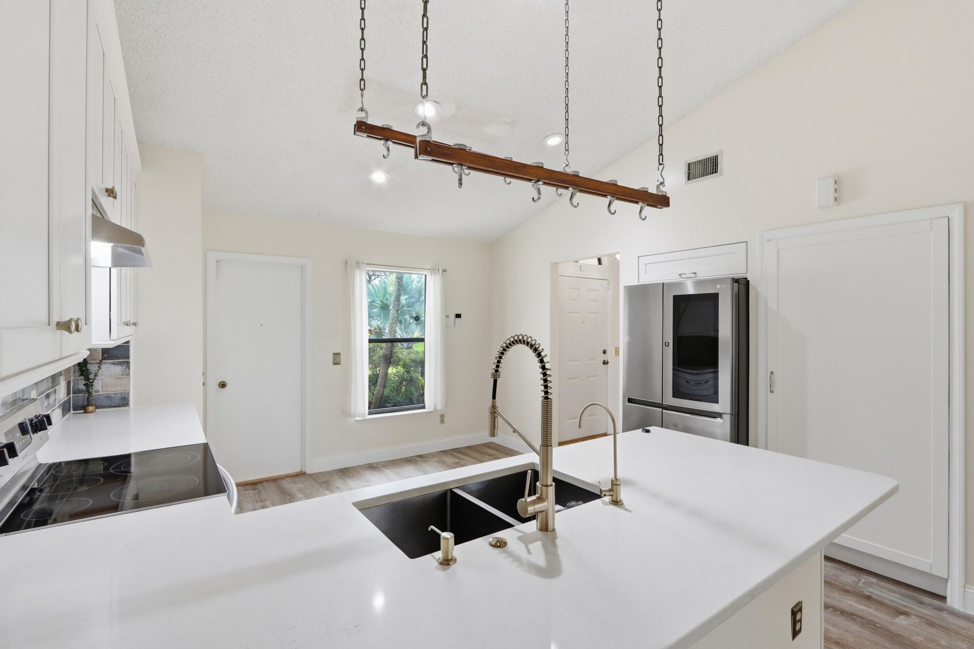 383 SE Whitmore Drive, Port Saint Lucie, FL 34984 Photo