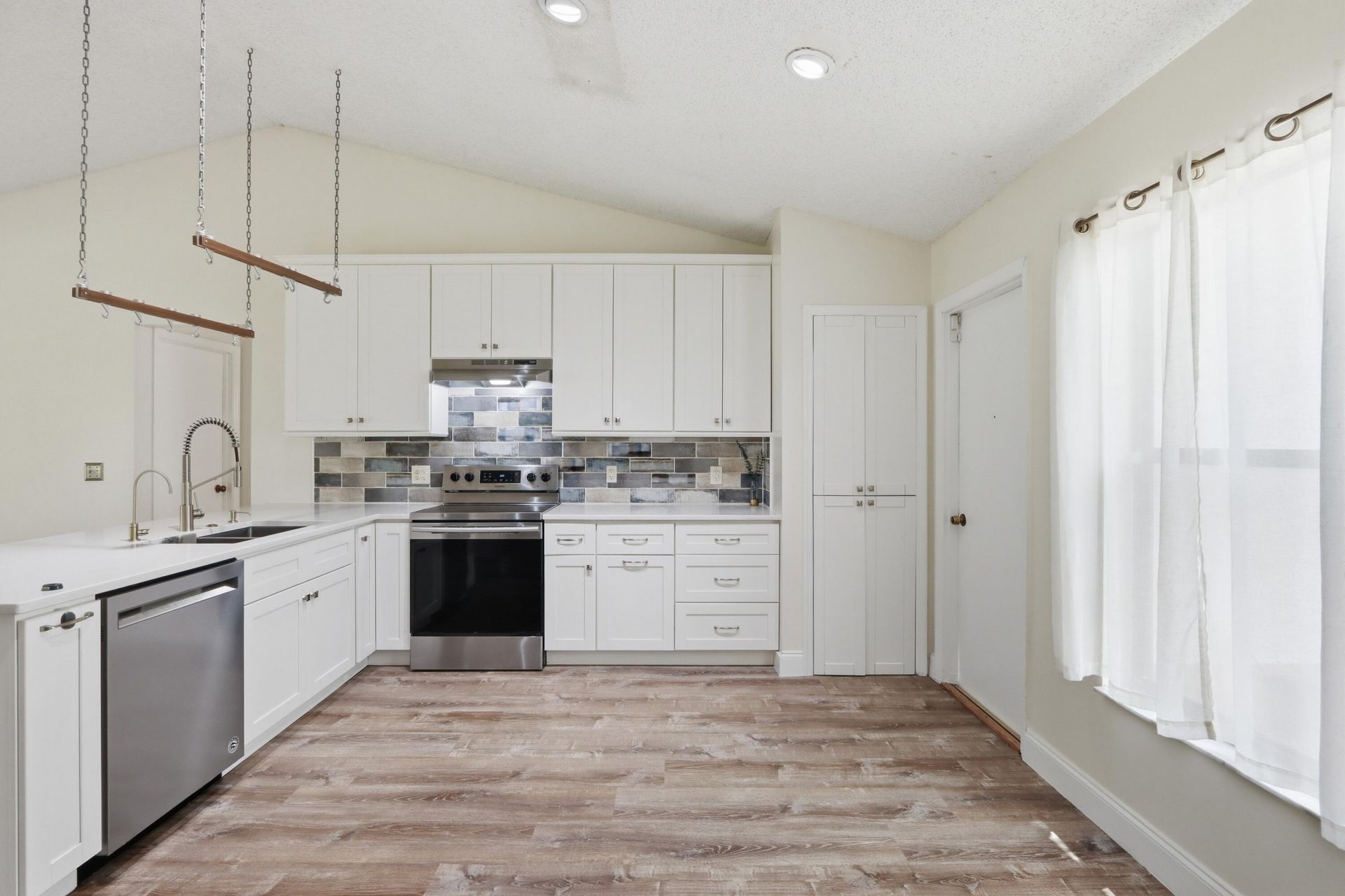 383 SE Whitmore Drive, Port Saint Lucie, FL 34984 Photo