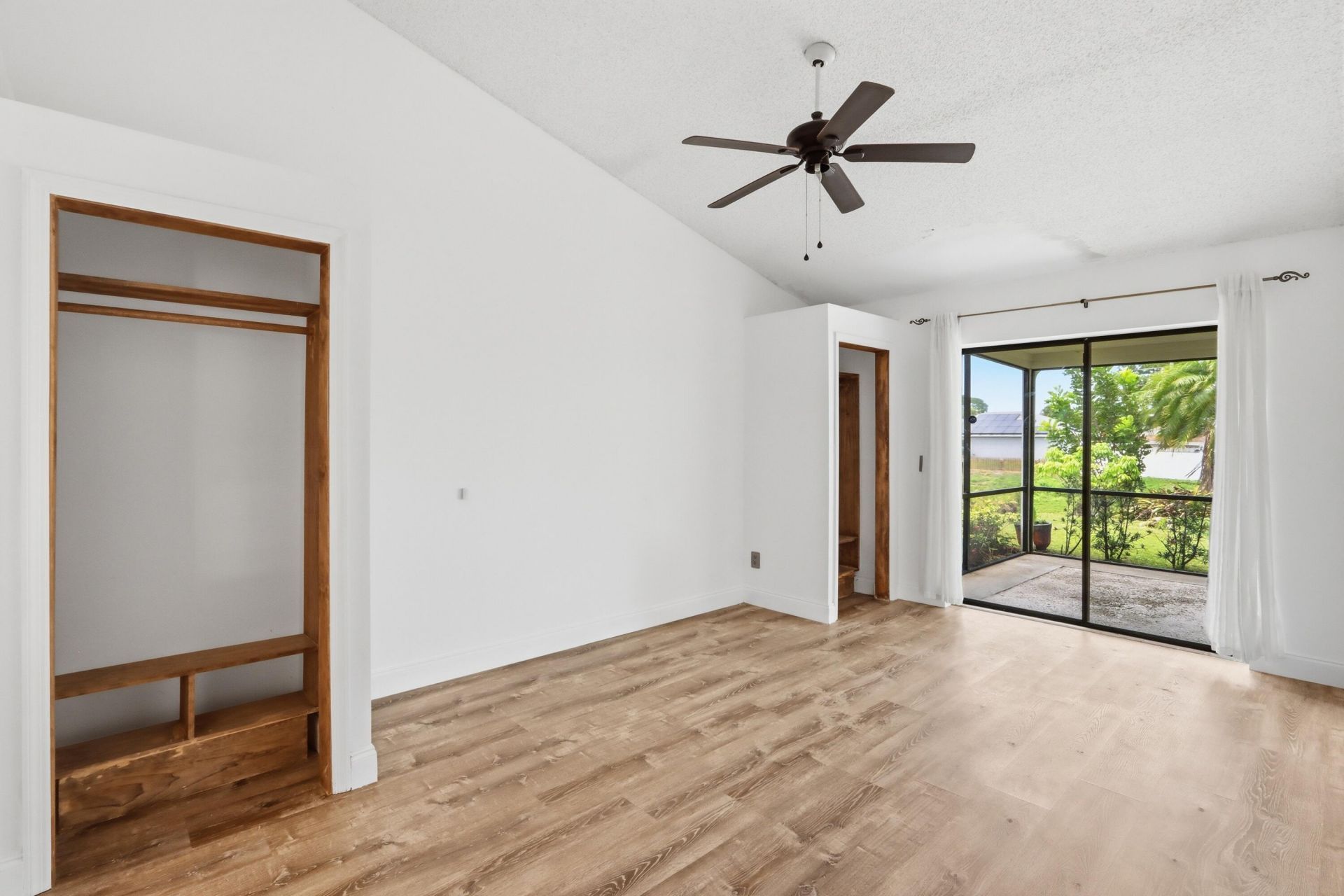 383 SE Whitmore Drive, Port Saint Lucie, FL 34984 Photo