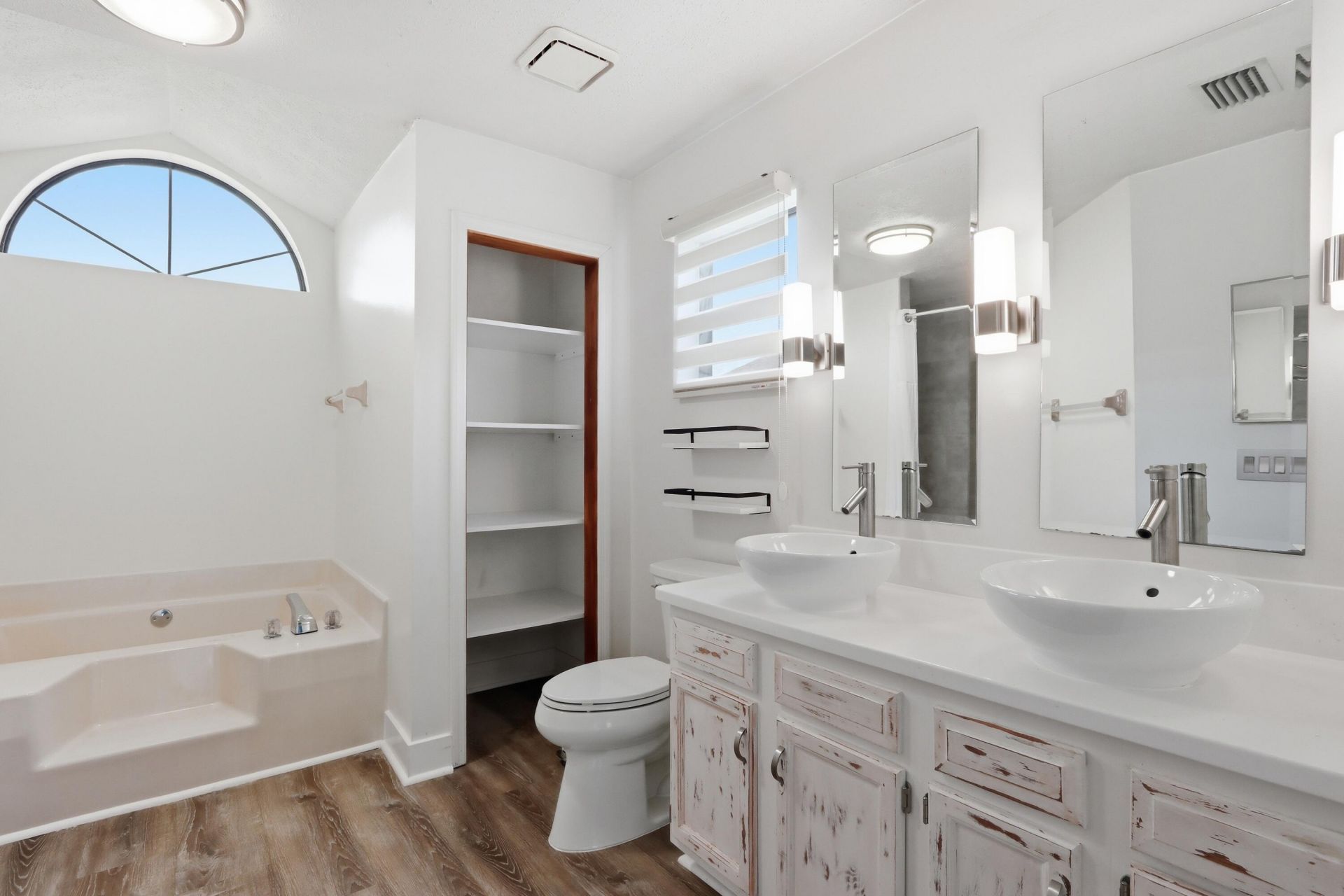 383 SE Whitmore Drive, Port Saint Lucie, FL 34984 Photo