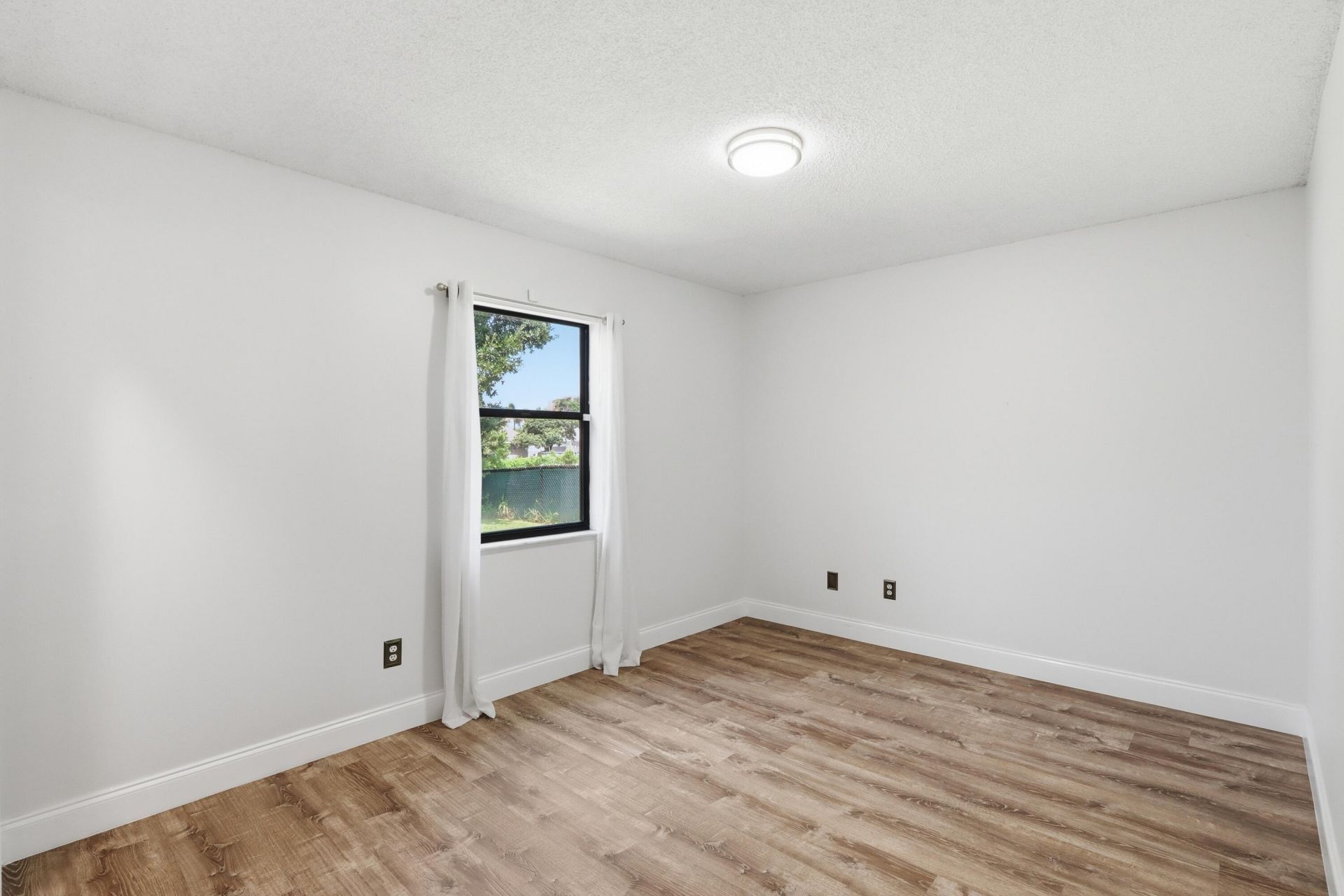 383 SE Whitmore Drive, Port Saint Lucie, FL 34984 Photo