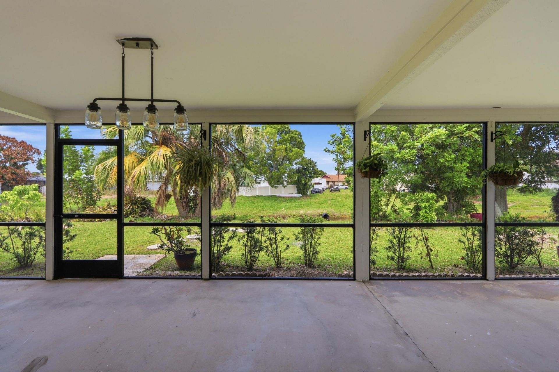 383 SE Whitmore Drive, Port Saint Lucie, FL 34984 Photo