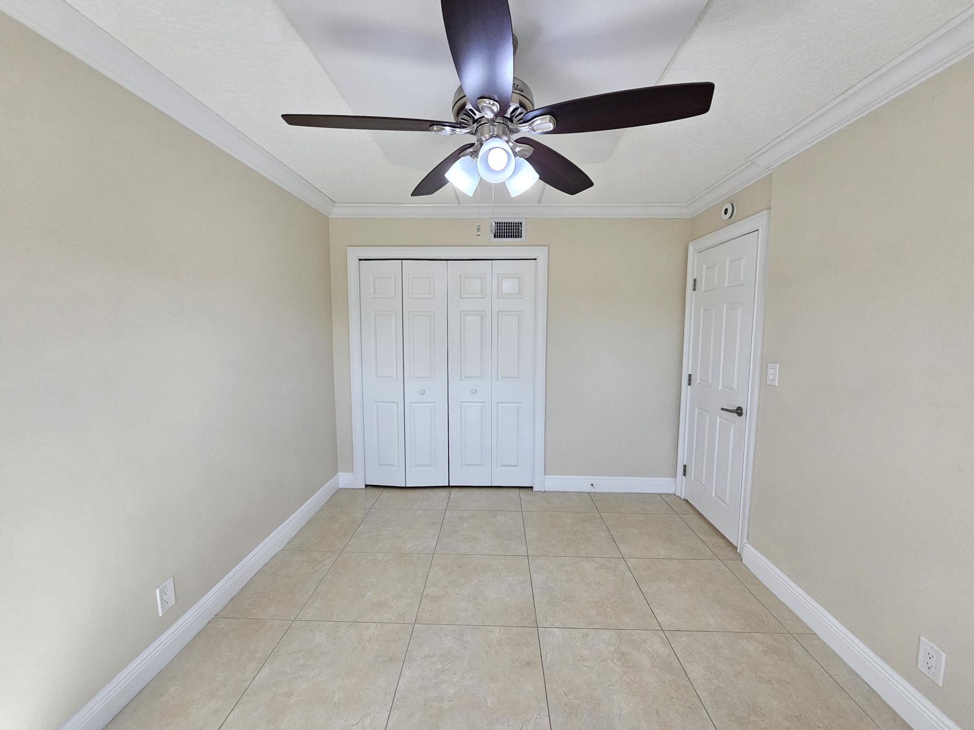 2562 Garden Drive N, Unit 202, Lake Worth Beach, FL 33461 Photo