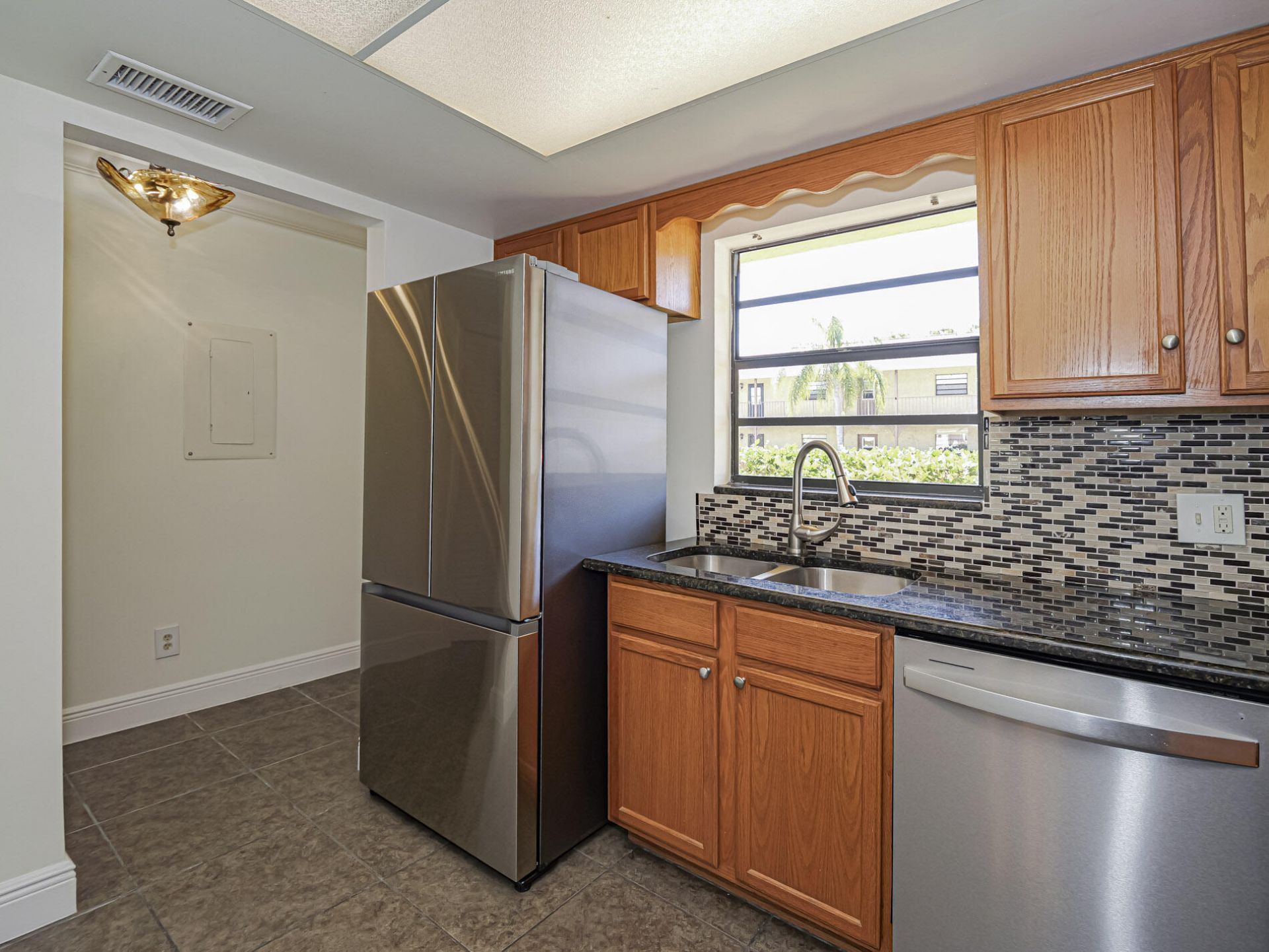 400 18th Street, Unit G2, Vero Beach, FL 32960 Photo