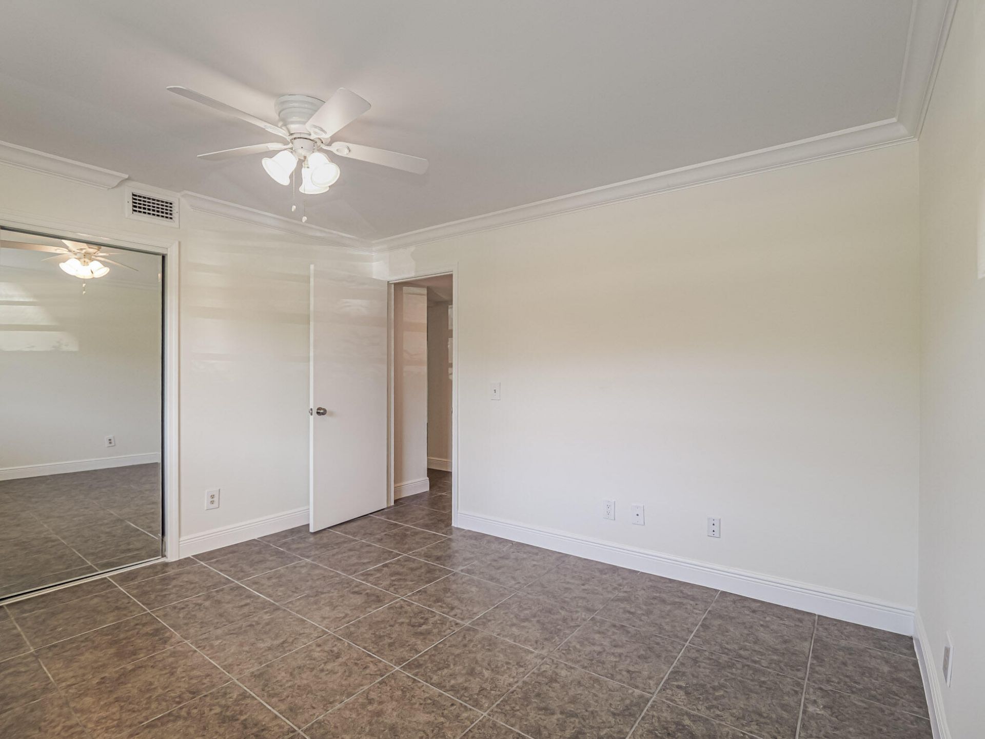 400 18th Street, Unit G2, Vero Beach, FL 32960 Photo