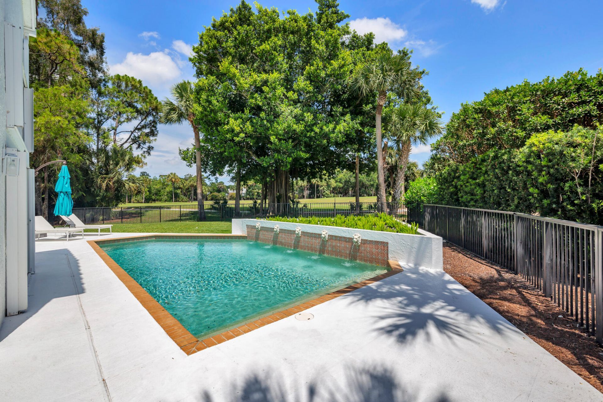 1084 Seagull Park Road S, West Palm Beach, FL 33411 Photo