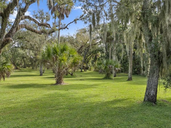2260 Sweetwater Drive, Fort Pierce, FL 34981