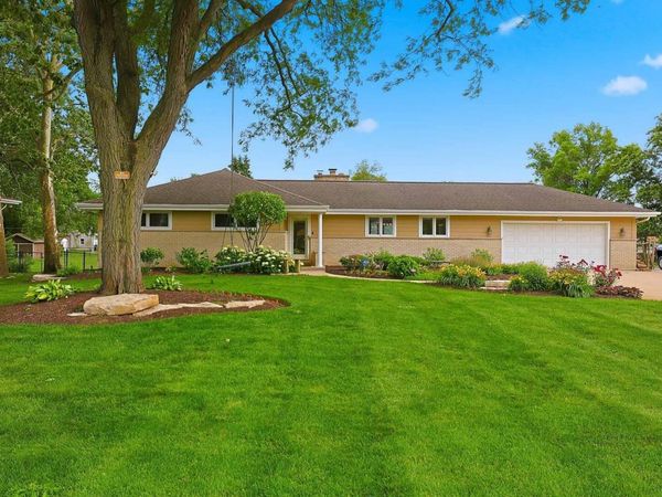 19W115 17th Place, Lombard, IL 60148