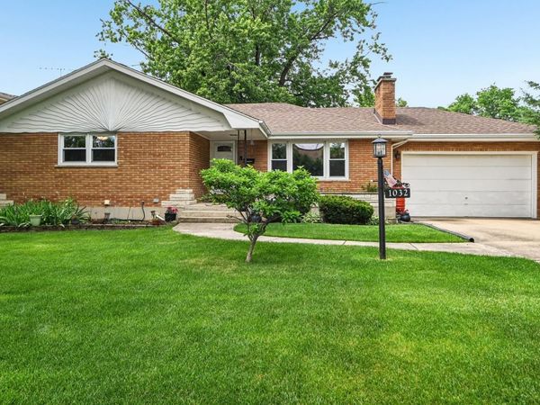 1032 62nd Place , Downers Grove, IL 60516