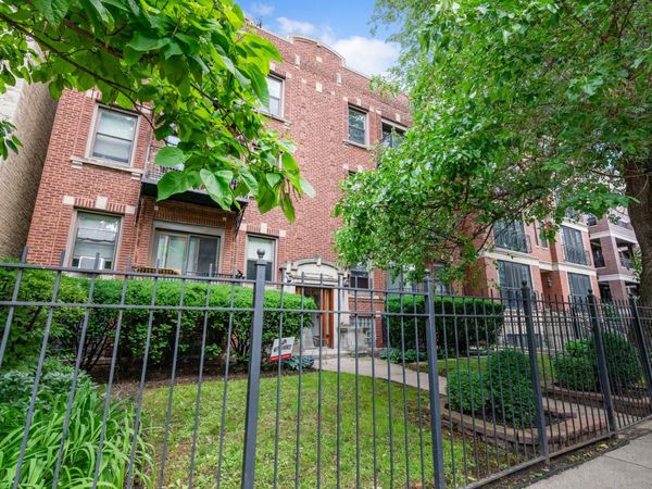 3739 N Wilton Avenue , Unit 3S, Chicago, IL 60613