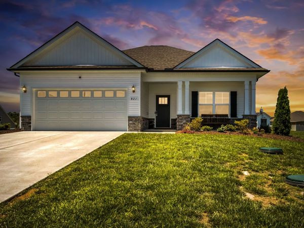 821 Niles Woods Way, Murfreesboro, TN 37129