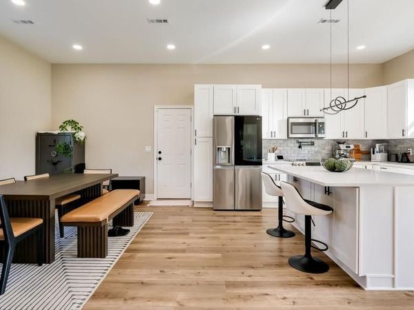 27 BITTERSWEET ROAD, LEVITTOWN, PA 19057
