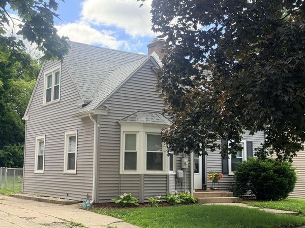 402 S Rockford Avenue, ROCKFORD, IL 61104