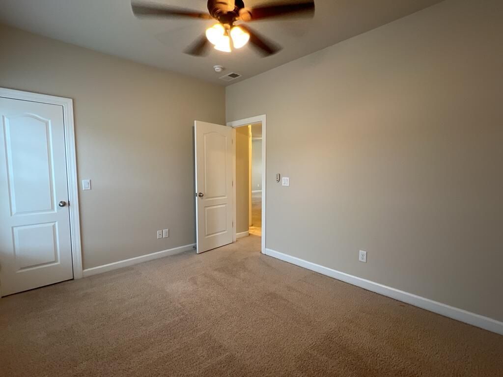 579 Crossland Drive Photo 25
