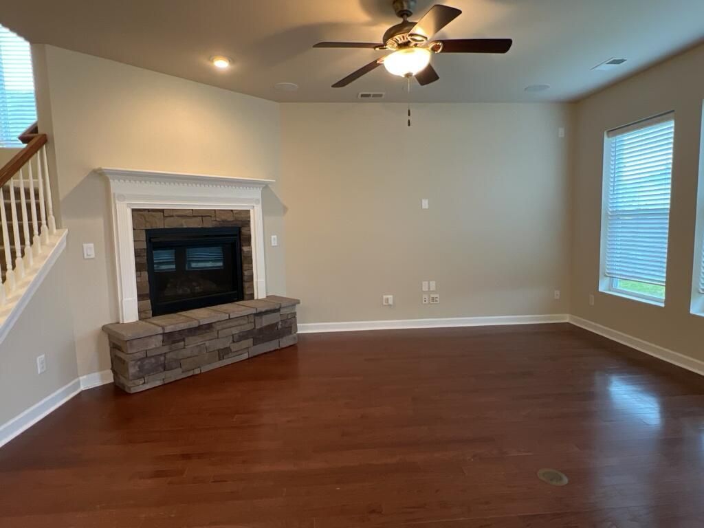 579 Crossland Drive Photo 5