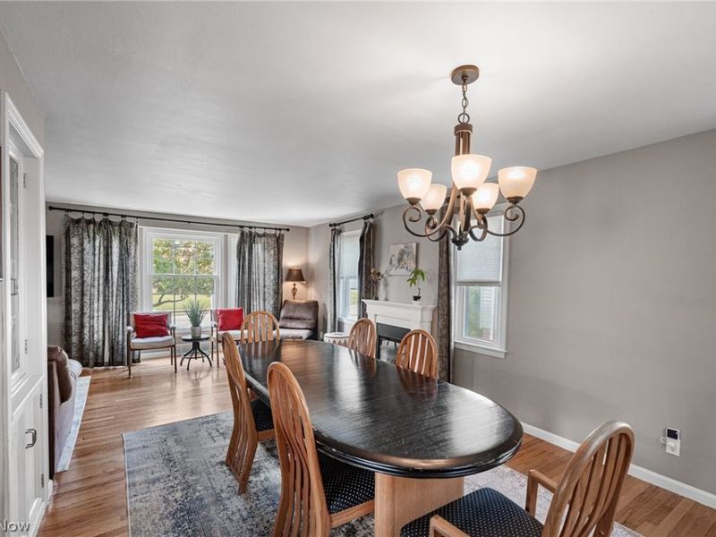 7920 Parmenter Drive, Parma, OH 44129 Photo 10