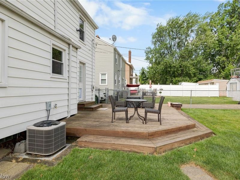 7920 Parmenter Drive, Parma, OH 44129 Photo 29