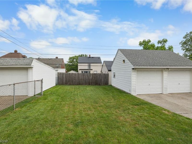 7920 Parmenter Drive, Parma, OH 44129 Photo 32