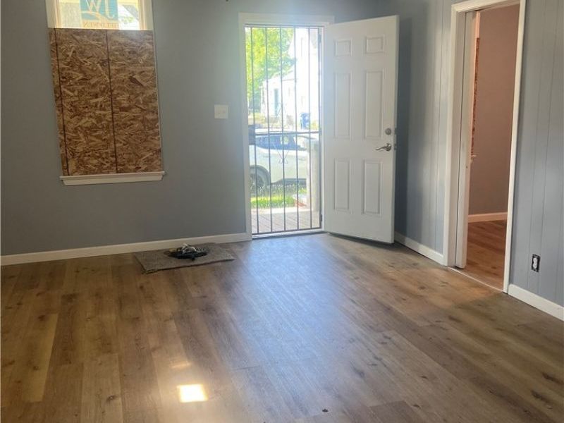 6709 Gertrude Avenue , Cleveland, OH 44105 Photo 5