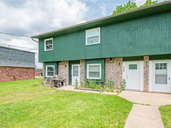 217 Edwin Street NW, Unit A, Hartville, OH 44632