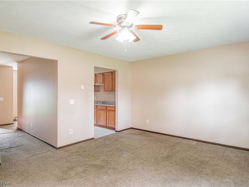 217 Edwin Street NW, Unit A, Hartville, OH 44632 Photo 10