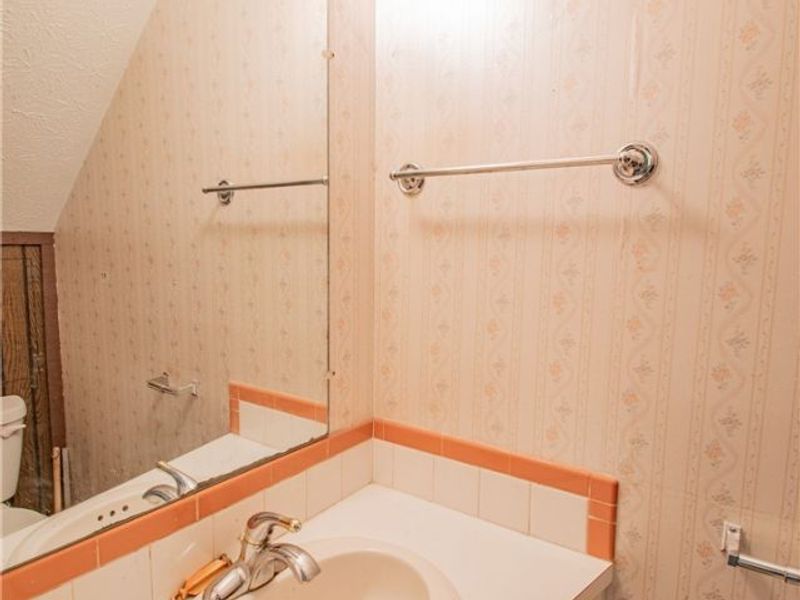 217 Edwin Street NW, Unit A, Hartville, OH 44632 Photo 12