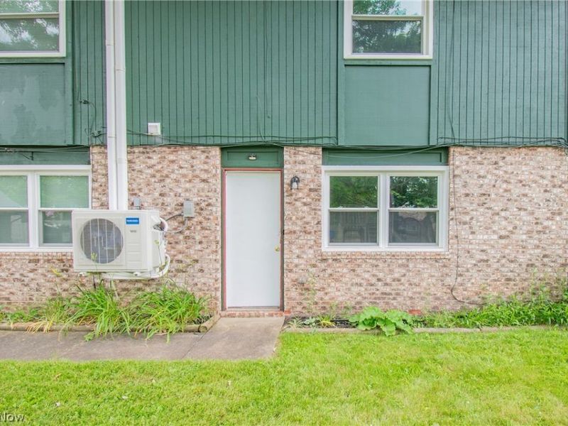 217 Edwin Street NW, Unit A, Hartville, OH 44632 Photo 23