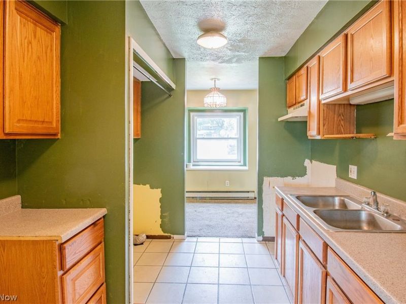 217 Edwin Street NW, Unit A, Hartville, OH 44632 Photo 7