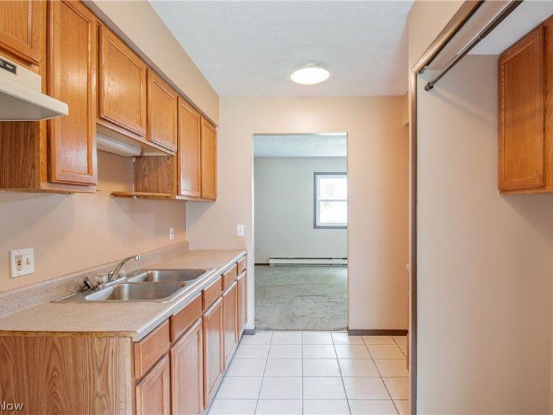 217 Edwin Street NW, Unit A, Hartville, OH 44632 Photo 8