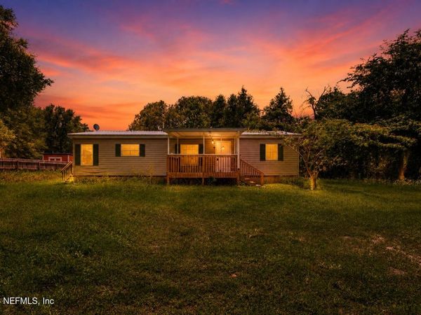 24027 NW 183RD AVE Avenue, High Springs, FL 32643
