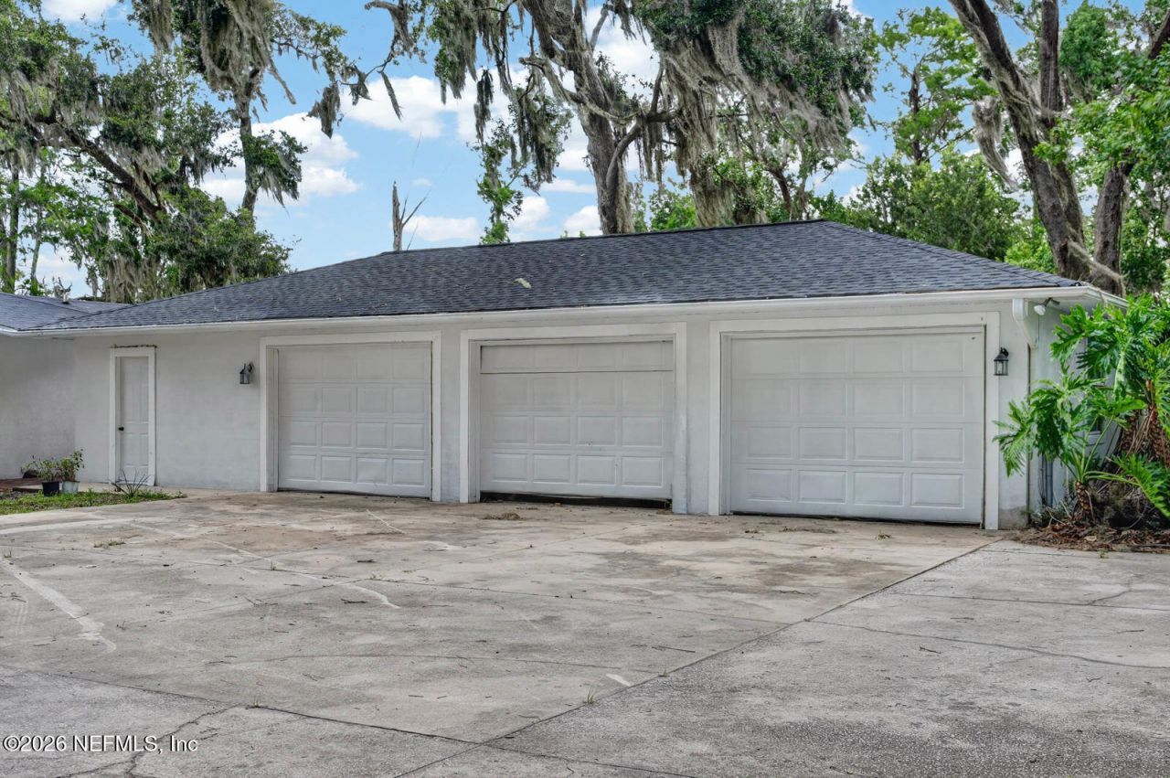 157 W Grandview Drive, East Palatka, FL 32131 Photo