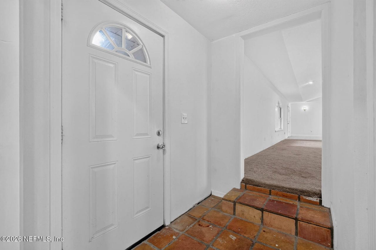157 W Grandview Drive, East Palatka, FL 32131 Photo