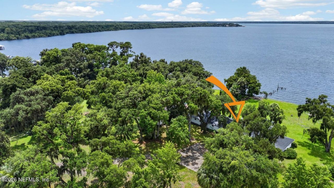 157 W Grandview Drive, East Palatka, FL 32131 Photo