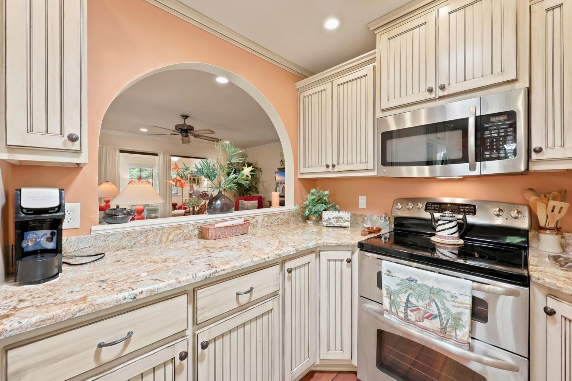 908 Briarwood Dr.  Photo 12
