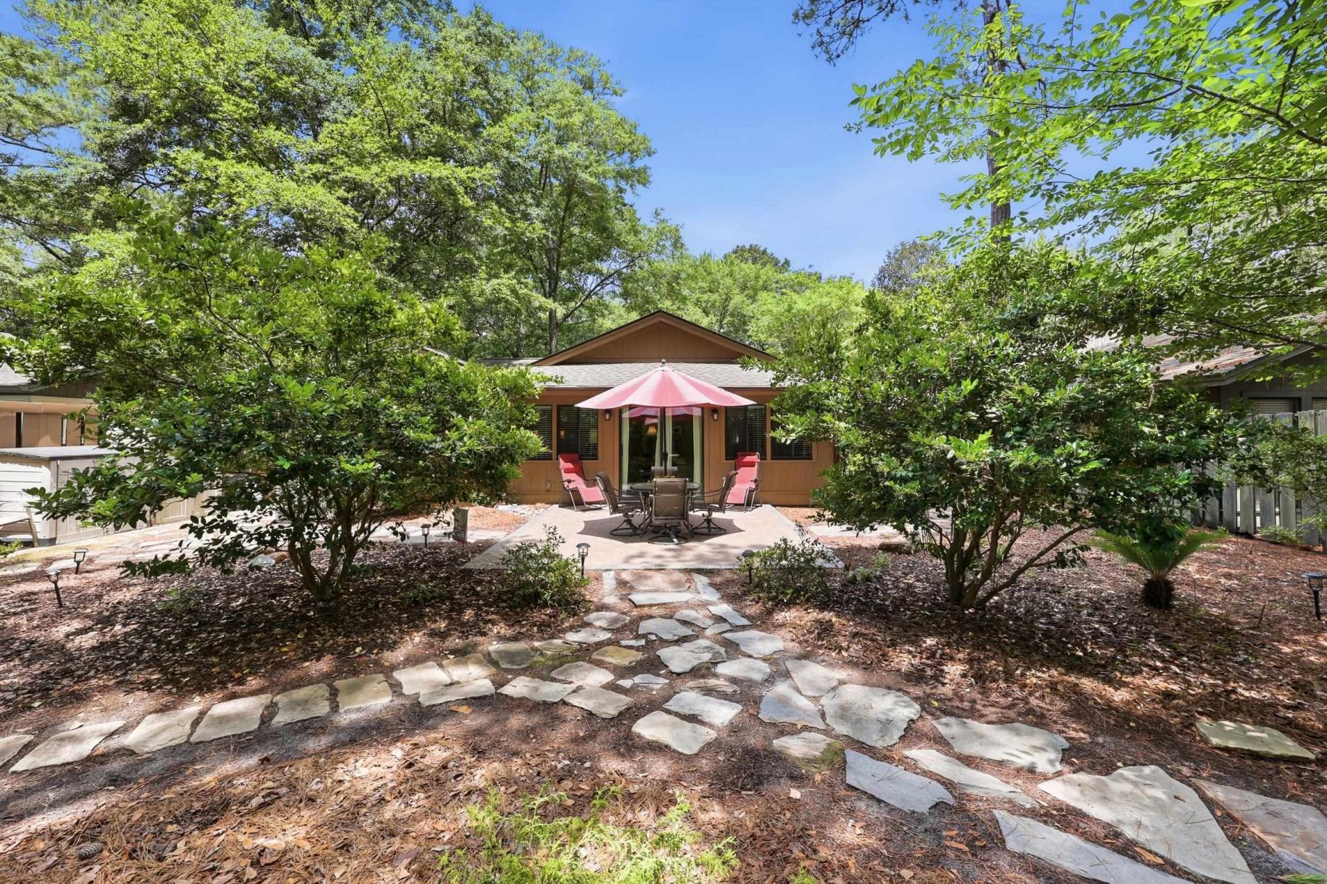 908 Briarwood Dr.  Photo 27